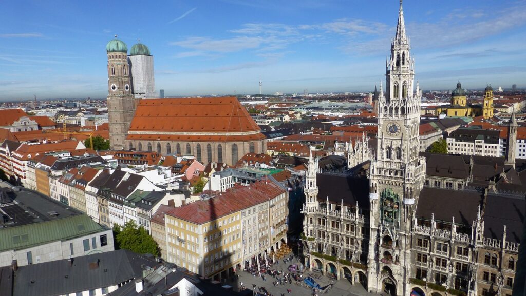 Cosa vedere Monaco di Baviera, Marienplatz