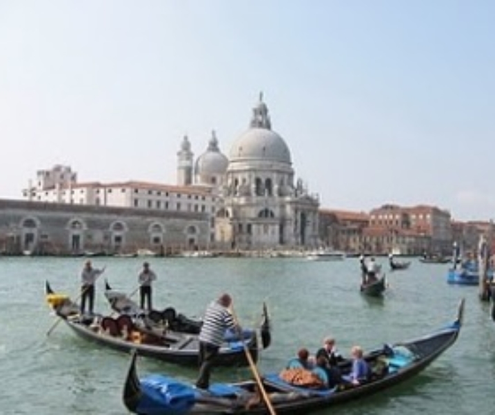 Novembre a Venezia tra tradizioni, arte e fotografia
