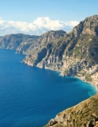 Surf, kitesurf e windsurf in Puglia: un mare di divertimento