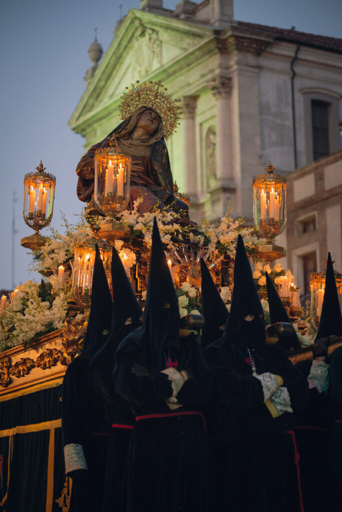 Viaggi 2024 marzo, Settimana Santa di Siviglia si svolge dal 24 al 31 marzo 2024