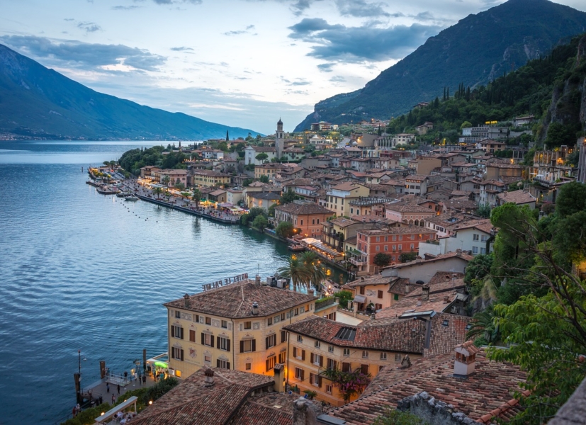 Gardesana Orientale in moto, viaggio tra i panorami più belli del Lago di Garda
