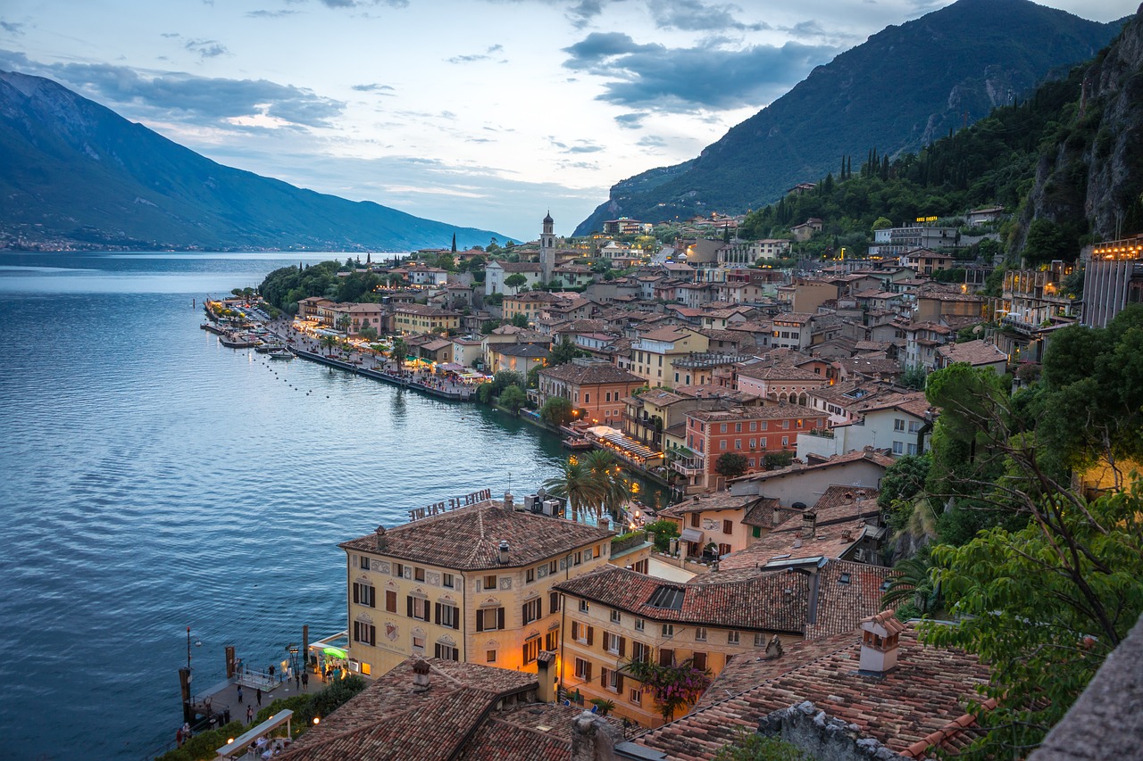 Gardesana Orientale Lago di Garda Veneto